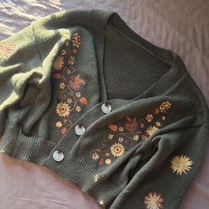 Floral Embroidered Women's Sweater - Green